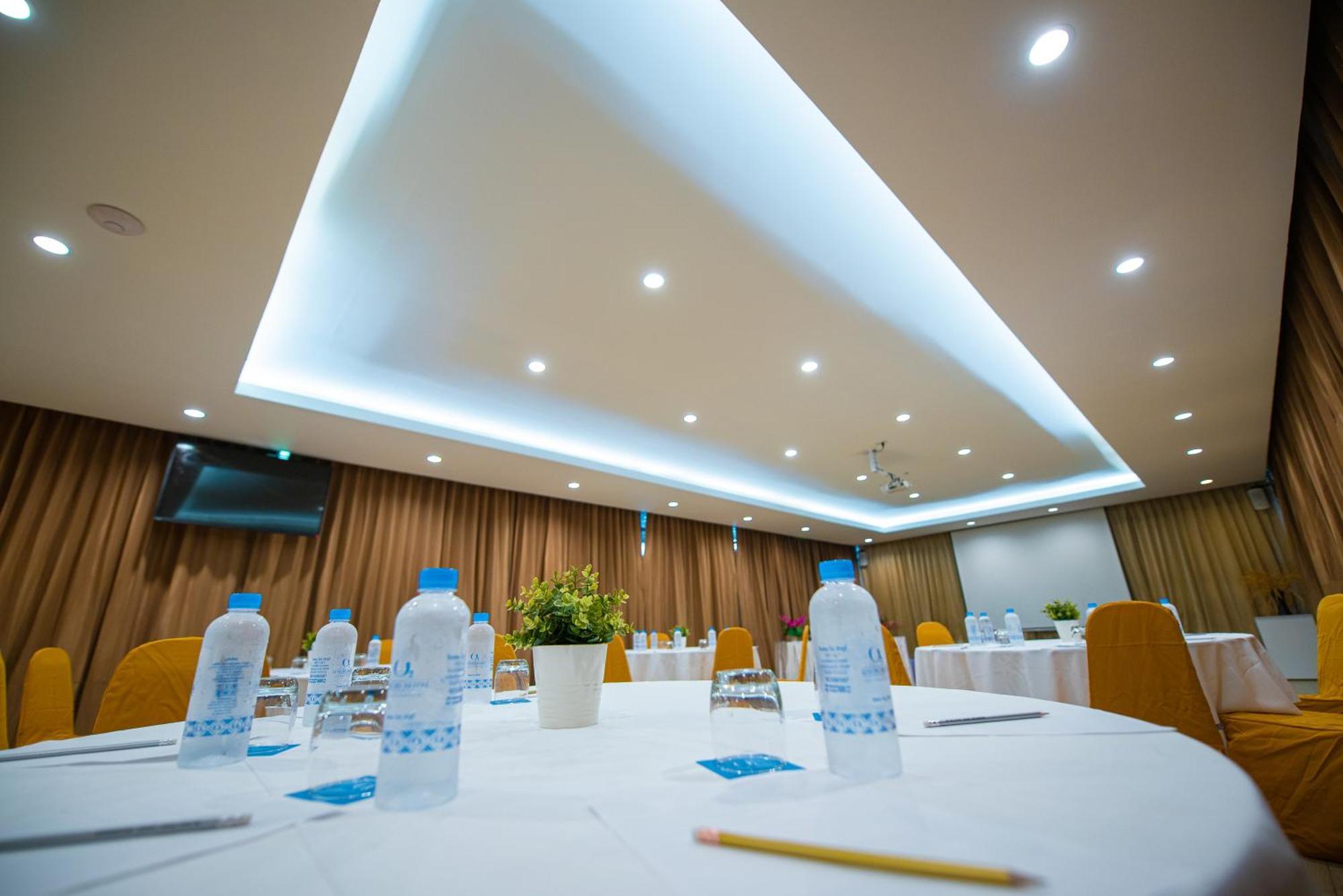 O2 Luxury Hotel Bang Phli Dış mekan fotoğraf